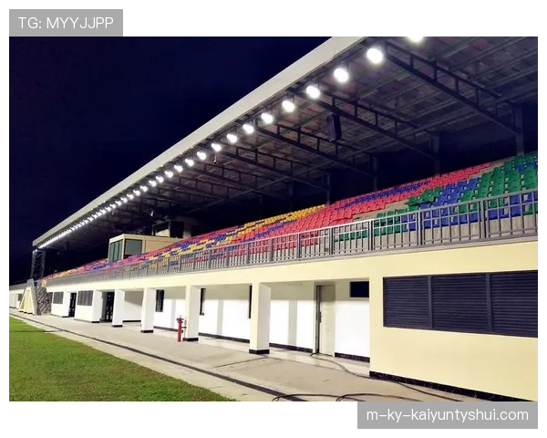 足球比赛遇到照明故障时，规则如何保障判罚公正性？